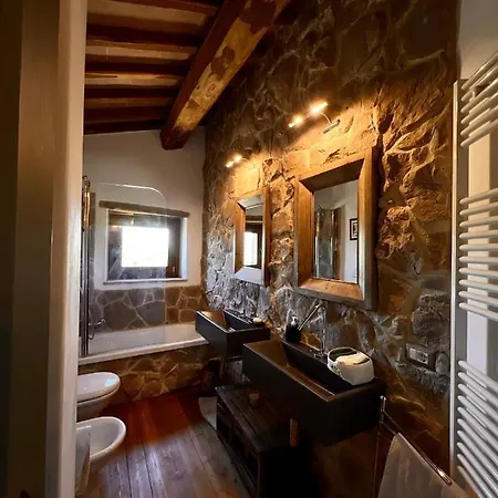 فيلة Casale In Pietra Con Piscina