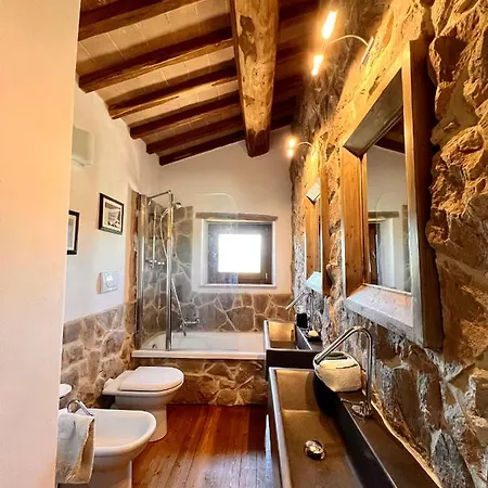 Casale In Pietra Con Piscina *